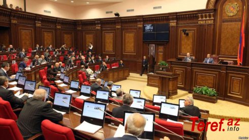 İnqilabçılar Ermənistan parlamentini tutdu: QARABAĞ KLANI...