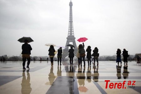 "Sarı jiletlilər"in aksiyalarına baxmayaraq, Fransaya gələn turistlərin sayı rekord həddə çatıb