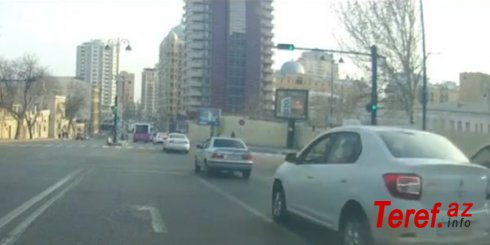 Səməd Vurğun küçəsində sürücüləri çaşdıran səhv yol nişanı (VİDEO)