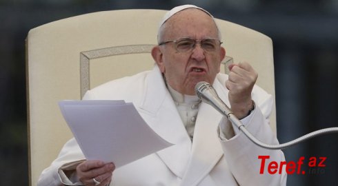 Глава Ватикана в пух и прах разнес лицемерных христиан