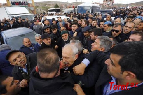KILIÇDAROĞLUNA HÜCUM OLUB! – CHP liderinə yumruq zərbələri endirilib + FOTOLAR/VİDEO