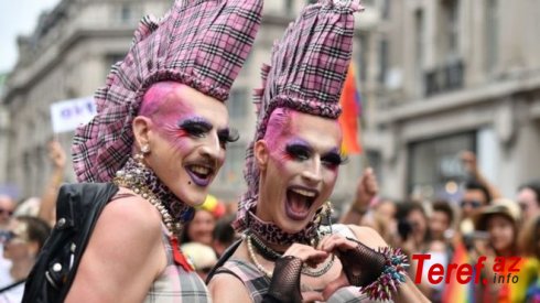 Londonda gey parad: Küçələrə 1,5 milyonadək insan çıxıb - şəkillər