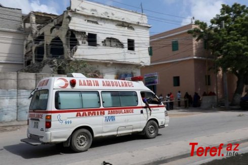 Somalidə deputatın maşını yaxınlığında partlayış olub, iki nəfər ölüb