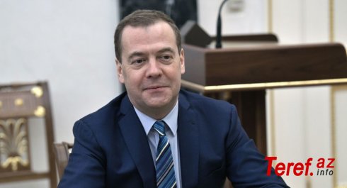 Medvedev istefa verdiyi gün büdcədən 127 milyard xərcləyib