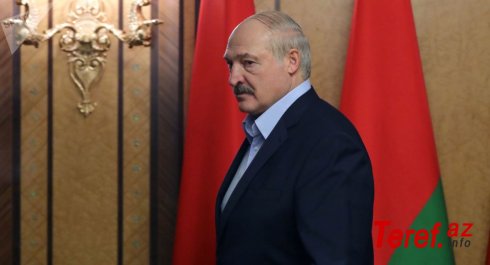 Lukaşenko "yavaş və sakit şəkildə" məktəbə qayıtmaq tapşırığını verib