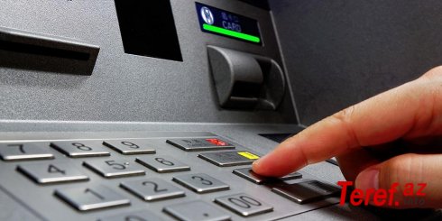 İnsanlar 190 manat ödənişi ilə bağlı banklardan SMS alır: Bütün ATM-lərdə komissiyasızdır çıxarmaq olar