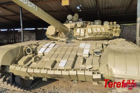 Azərbaycan Ordusunun düşməndən götürdüyü tanklar təmirdən sonra yenidən döyüşə göndərilir - FOTO