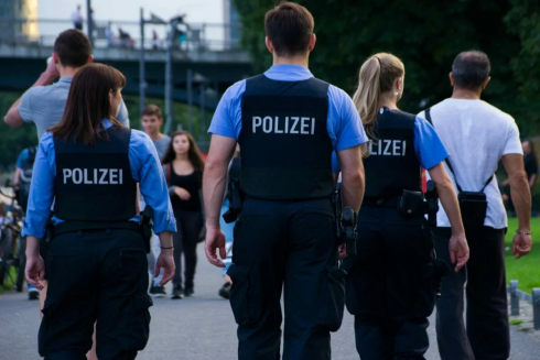 Welt 2022-ci ildə Almaniyada cinayətlərin 11,5% artdığını bildirir