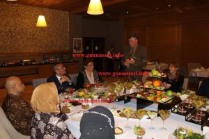 Şəmkir kralı: Alimpaşa Məmmədovdan Ərəb şeyxləri sayağı yemək masası – FOTOLAR