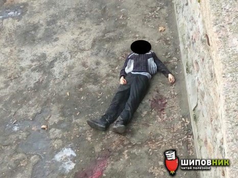 Ukraynada dəhşətlı intihar - Kişi özünü pələnglərin qəfəsinə atdı