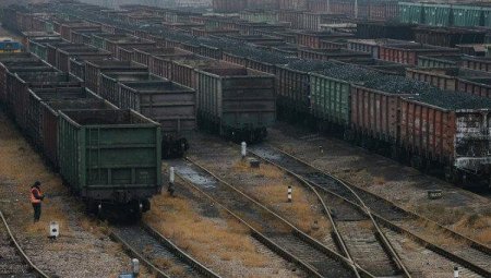 Donbas separatçıları Rusiyaya daş kömürü ixrac etməyə başlayıblar