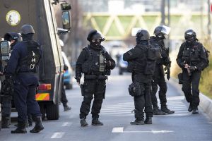 Fransada terror aktı hazırlamaqda şübhəli bilinən 5 şəxs saxlanılıb