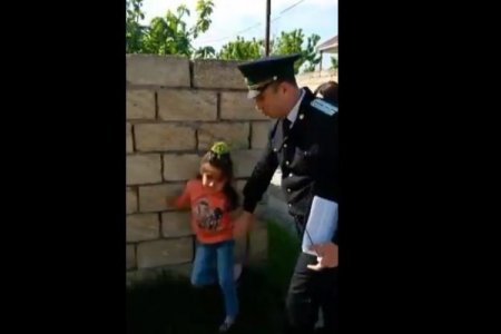 8 yaşlı uşağı zorla atasından alıb, anasına verdilər - Azərbaycanda dəhşətli mənzərənin VİDEOSU