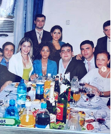 Röya Ayxan ARXİV FOTOLARINI yaydı - FOTO