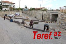 Türkiyədə MARAQLI HADİSƏ: "Bura mənim atamın yeridir deyib körpünü hasarladı" - VİDEO