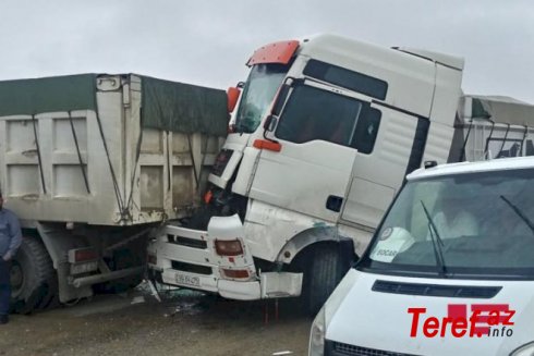 Bakı-Quba yolunda ağır qəza: 3 nəfər öldü