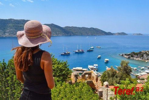 Türkiyə iyun ayında xarici turistləri qəbul etməyi düşünür