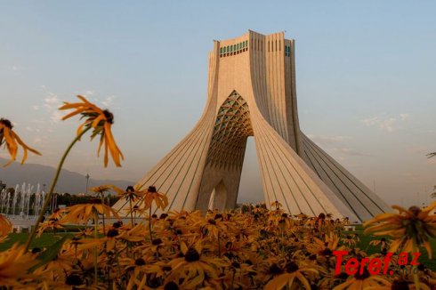 Tehran ABŞ-ın İrana qarşı sanksiya tətbiqi barədə bəyanatını “qiyam” adlandırıb
