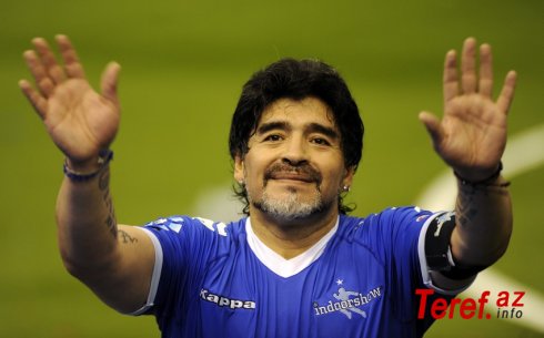 İspan futbolçusu Maradonanın xatirəsini anmaqdan imtina edib