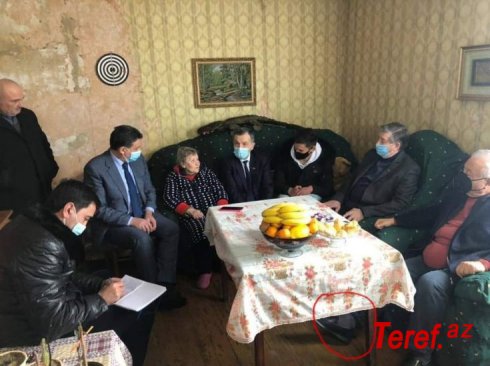 Hüseynbala Mirələmov qazinin evinə ayaqqabı ilə daxil oldu – FOTO