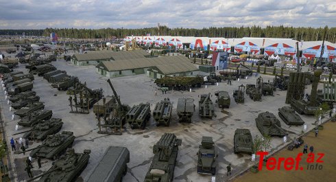 Rusiya sərhədə 200 min hərbçi yerləşdirib - Turçinov