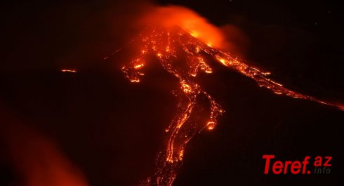 Prezident püskürən vulkanı yaxından izlədi - VİDE
