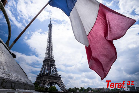Fransa ABŞ-a etiraz olaraq birgə bayram tədbirlərini ləğv edib