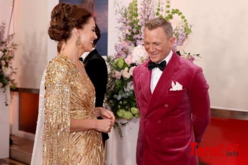 Kraliyyət ailəsi Ceyms Bond barədə filmin premyerasında iştirak edib - FOTO