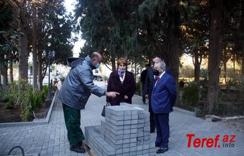 Ramiz Mehdiyev Akademiyanın bağında - FOTOLAR