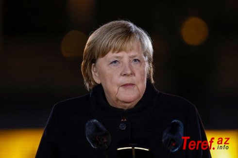  Almaniyada Merkellə vida mərasimi keçirilib - FOTO