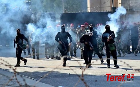 İraq polisi etirazçılara qarşı gözyaşardıcı qazdan istifadə edib