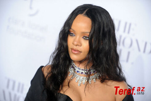Rihanna yeni geyim kolleksiyası təqdim edəcək – FOTO