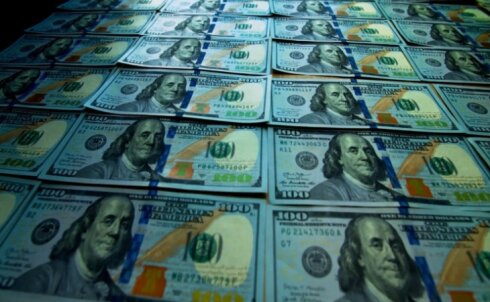 Bakıda "dollar" ƏMƏLİYYATI: Külli miqdarda saxta pulla tutuldu - VİDEO