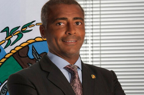 Romario xəstəxanaya yerləşdirilib