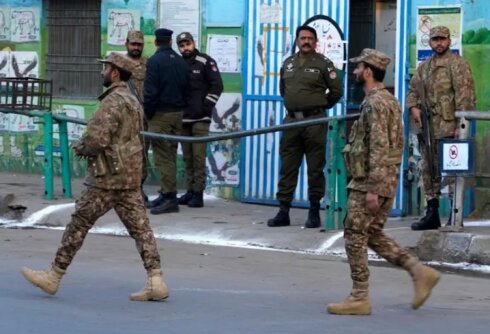 Pakistanda silahlı hücum – 7 əsgər öldü