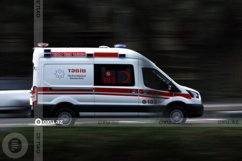 Paytaxtda iki avtomobil toqquşub: Gənc qız yaralanıb