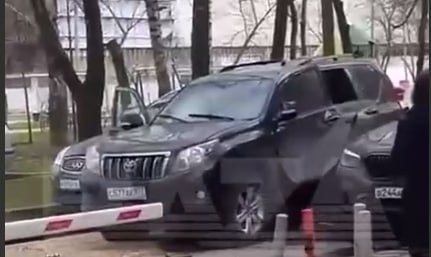 Moskvada Rusiyaya casusluq etmiş keçmiş Ukrayna agentinin maşını PARTLADILDI – VİDEO