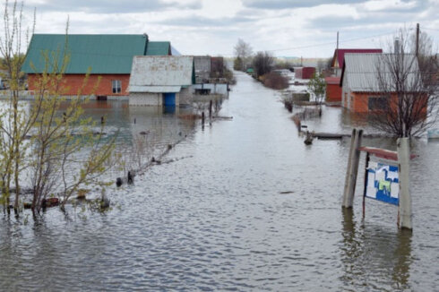 Rusiyada daha bir böyük şəhər su altında qalır - VİDEO