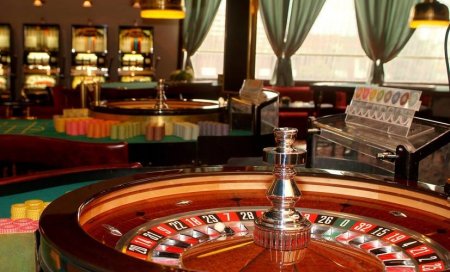 Varlı azərbaycanlılar Gürcüstan kazinolarında... -