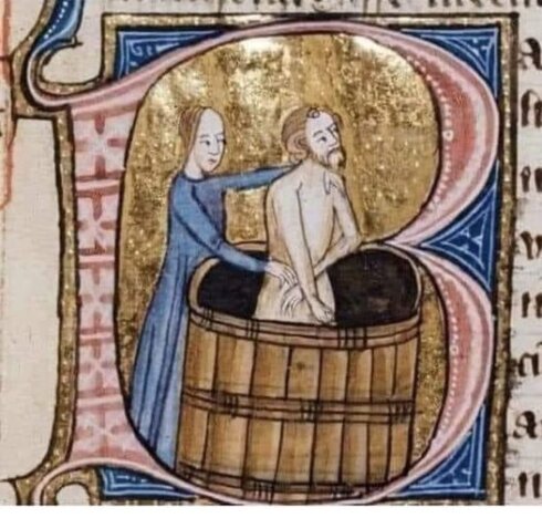1500'lerde İngiltere'de insanların çoğu Haziran'da evleniyordu senelik banyolarını da Mayıs'da yapıyorlar,...