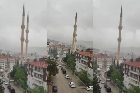 Fırtına məscidin minarəsini uçurdu: