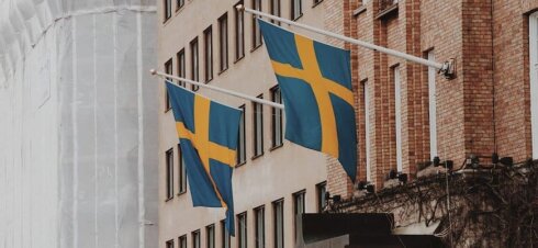 İsveç parlamenti əsgərlərin sayını artırmağı tövsiyə edib