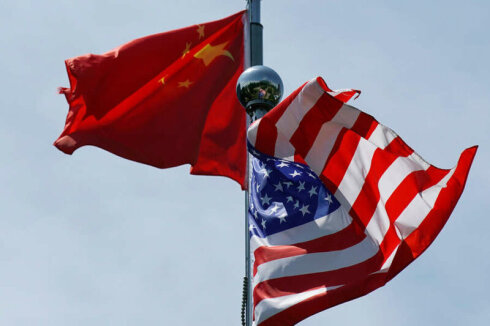 ABŞ dövlət katibi Çini sanksiyalarla hədələdi