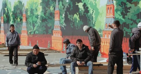 Rusiyada miqrantların qalma müddəti il ərzində 90 günə qədər azaldılır
