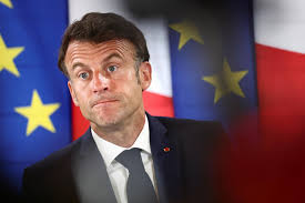 Fransa uzunmüddətli siyasi böhran astanasındadır