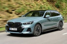 "BMW 5-Series" yeni modelləri təqdim etdi