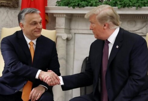 Orban Trampla telefonla danışdı –