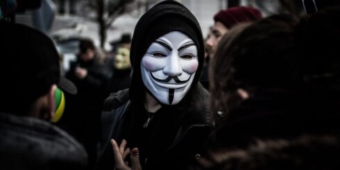 Anonymous gürcü xalqını dəstəklədi - Hökumətə kibermüharibə elan etdi