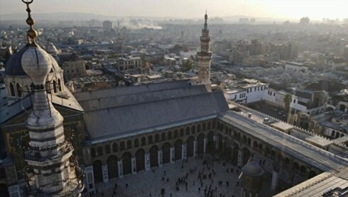 EMEVİ CAMİSİNDE NAMAZ KILMANIN ÖNEMİ NEDİR?