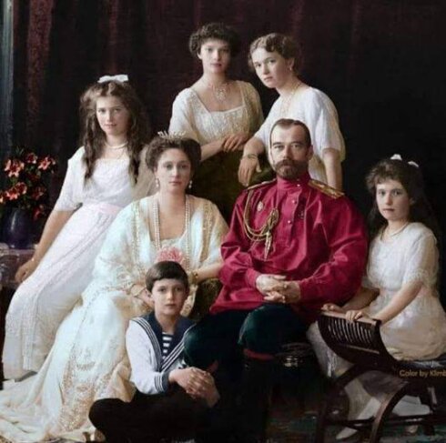 1905'te yapılan büyük hata Romanov sülalesinin sonunu hızlandırdı.